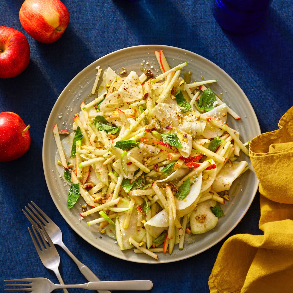 kohlrabi and apple salad