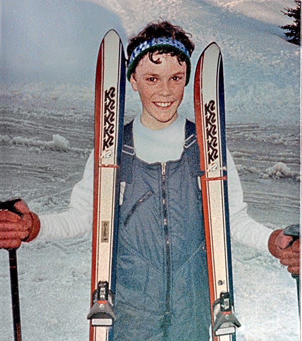 Ski, Ski Equipment, Skiing, Slalom skiing, Alpine skiing, Winter sport, Ski touring, Recreation, Sports equipment, Monoski, 