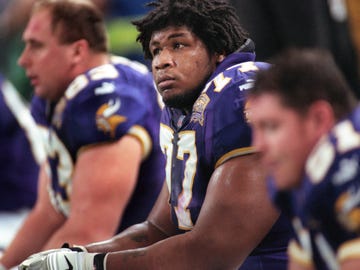 general information korey stringer photos from the 2000 season in this photo minnesota viking right tackle korey stringer, center, sits on the bench with teammate corbin lacina, left, during a game against the new orleans saints at the metrodome in jan