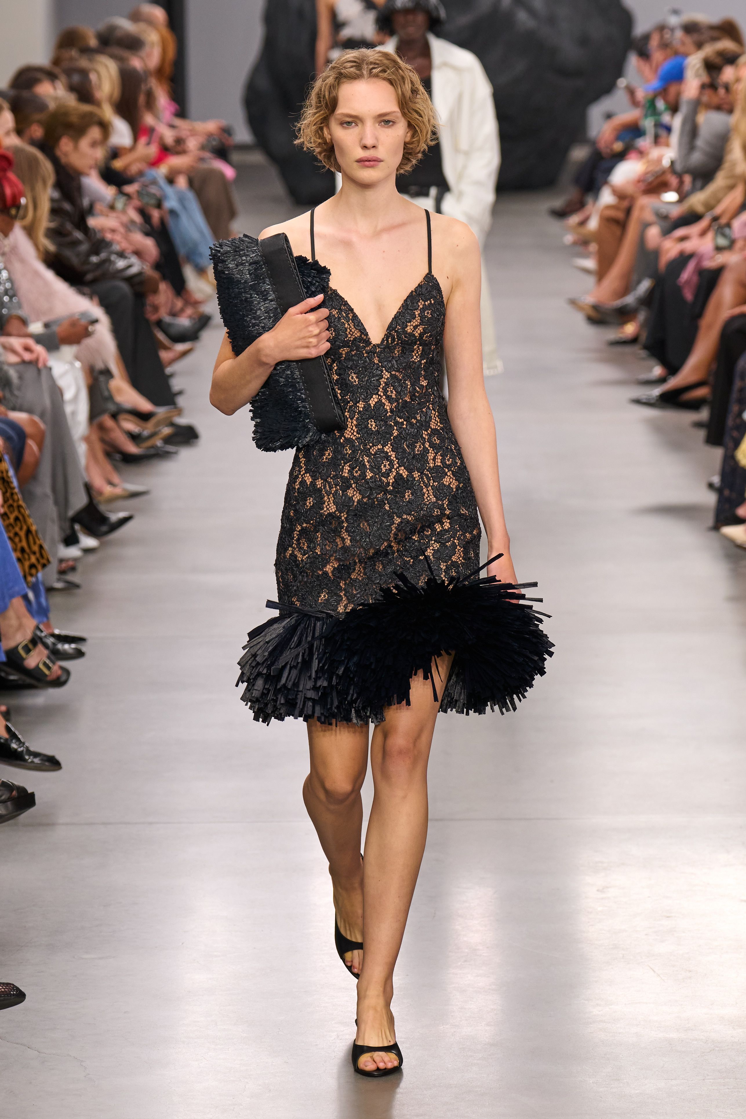 マイケル・コース（MICHAEL KORS）」2025春夏コレクション | ファッション | ELLE ［エル デジタル］