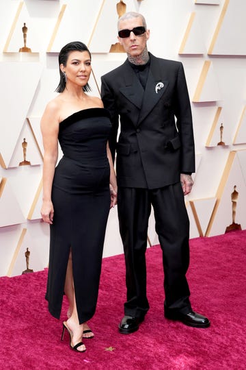 kourtney kardashian, travis barker, oscars 2022 red carpet