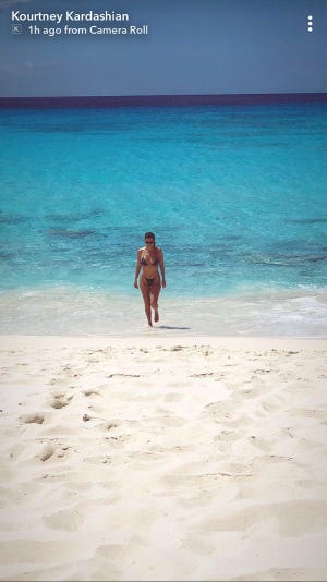 Beach, Vacation, Sea, Ocean, People on beach, Caribbean, Sand, Summer, Fun, Turquoise, 