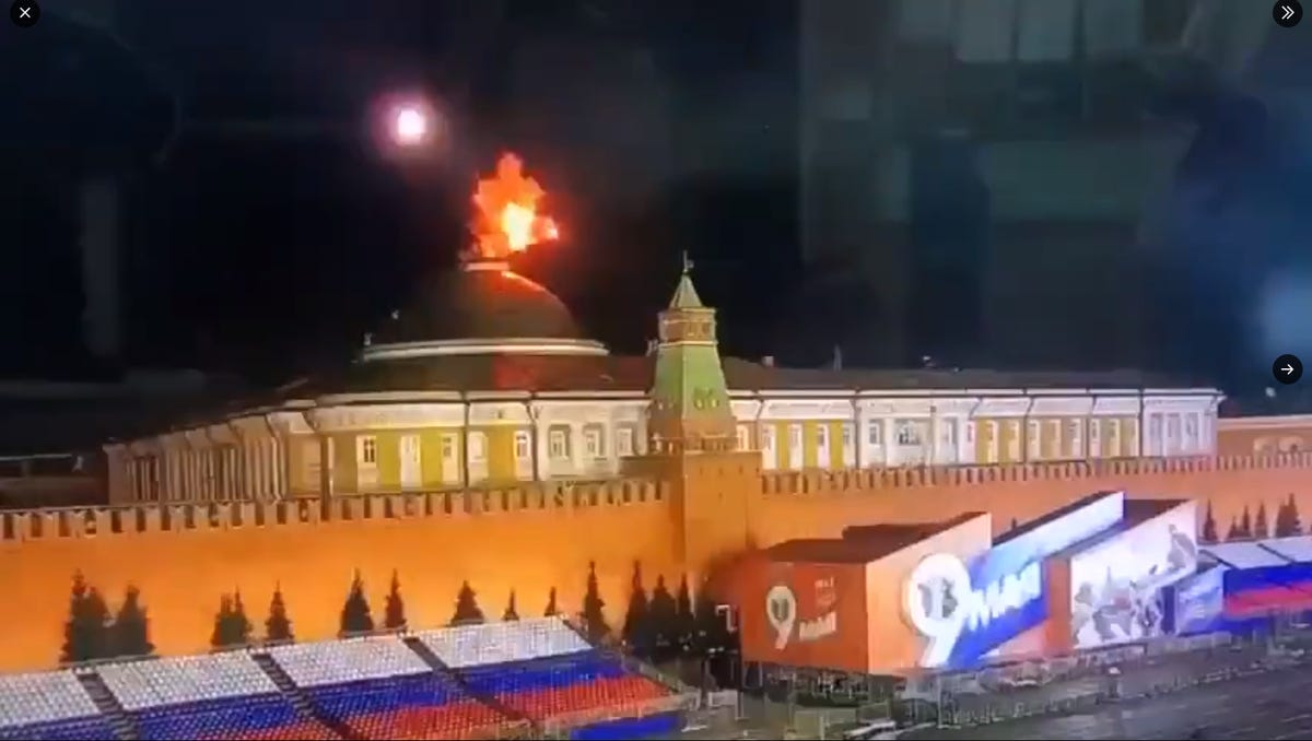drone explodes over kremlin senate palace