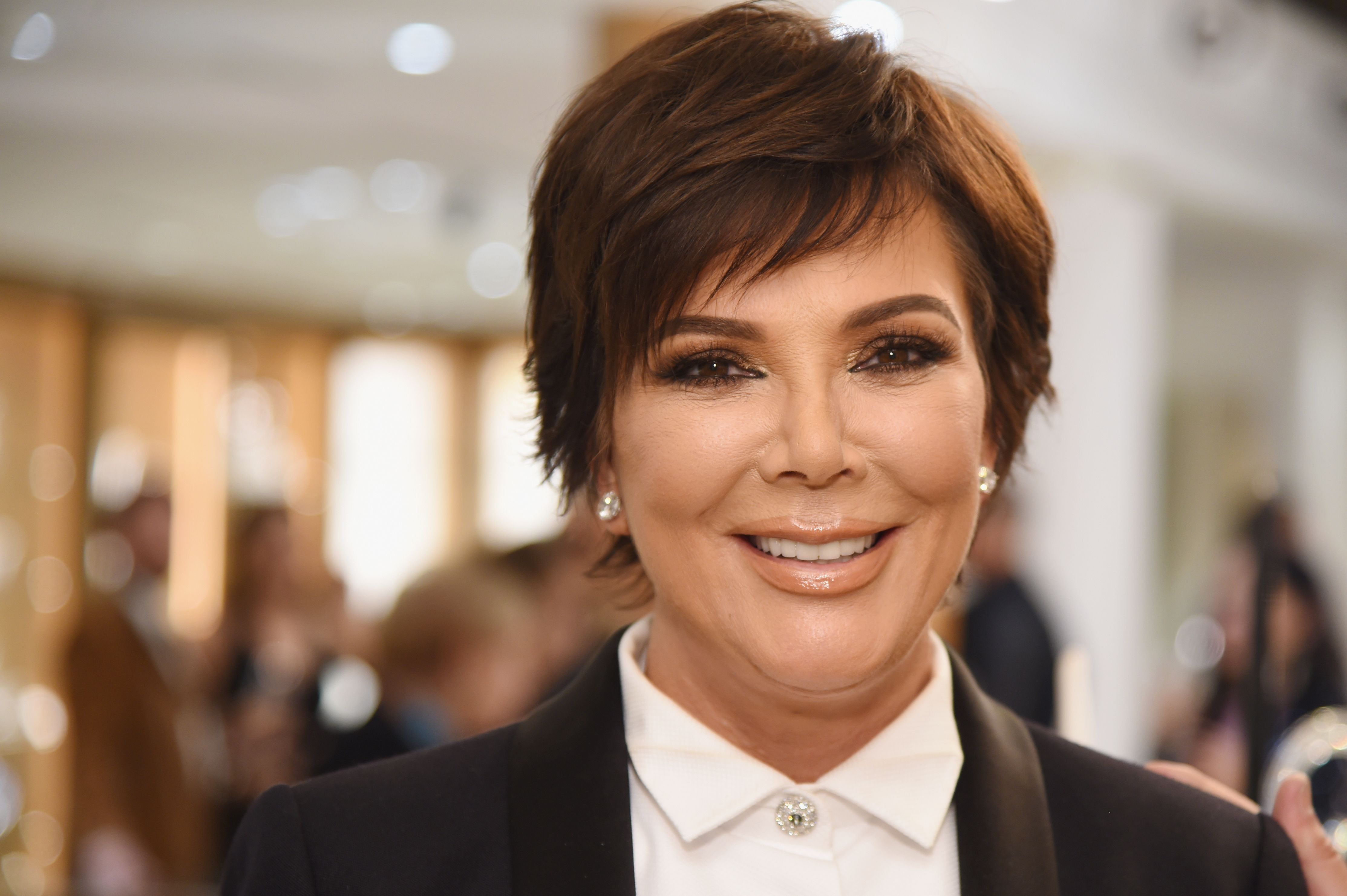 Kris Jenner Posts A New No Makeup
