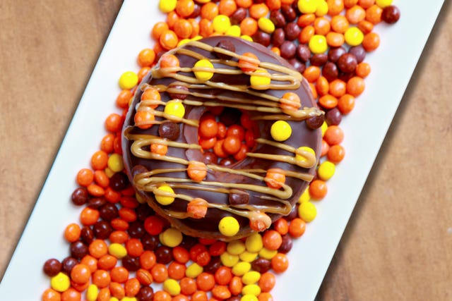 Natural foods, Food, Plant, Fruit, Bead, Candy, Vegetarian food, Produce, Confectionery, Cuisine, 