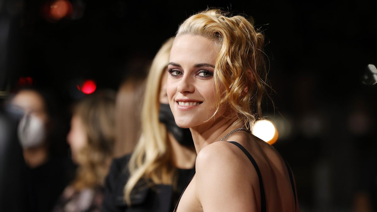 preview for How Kristen Stewart Went From Child Star to Leading Lady