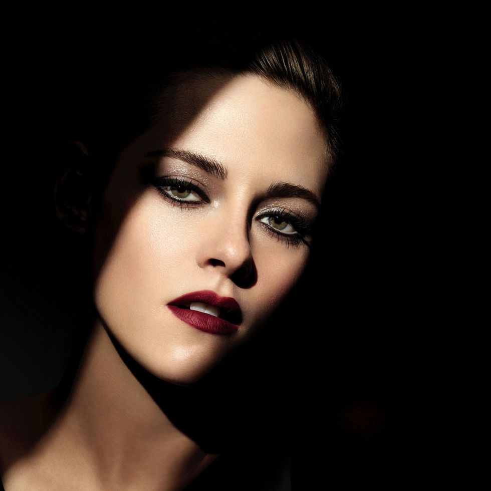 Kristen Stewart for Chanel - AW19 make-up collection