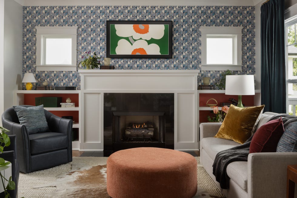 small living room with patterned wallpaper