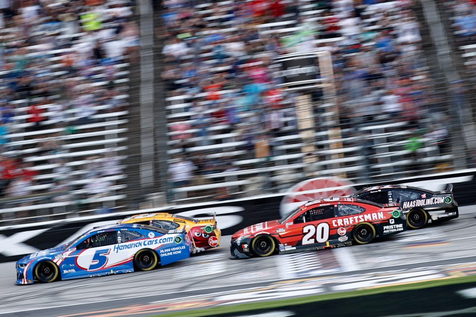 Larson Wins Zany All-Star Race, Remains A Marquee Attraction