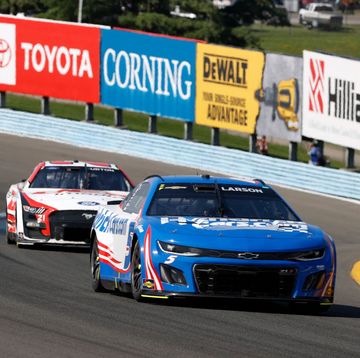 nascar cup series go bowling at the glen