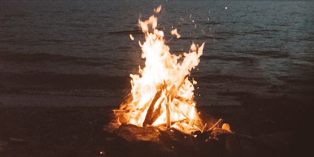 Campfire, Bonfire, Heat, Fire, Sky, Flame, Atmosphere, Sea, Ocean, Night, 