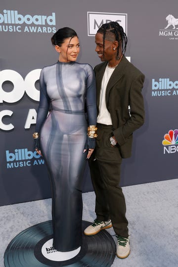 travis scott y kylie jenner en los billboard music awards