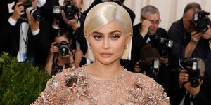 kylie-jenner-weer-lipfillers