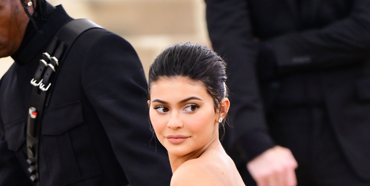 Kylie Jenner Fans Donate to GoFundMe Page to Make Her a Billionaire