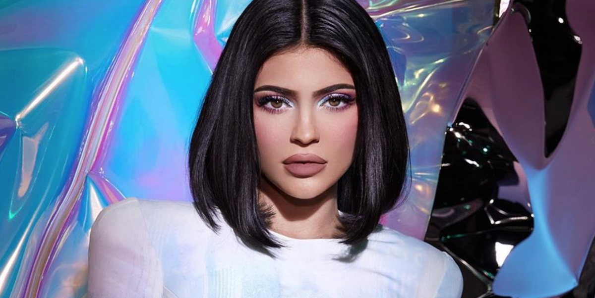 Kylie Jenner Wears Balmain Eyeshadow Palette Belt for Kylie Cosmetics Launch