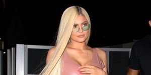 Pretty in Pink! Kylie Jenner wows with Blonde hair at The Nice Guy Bar