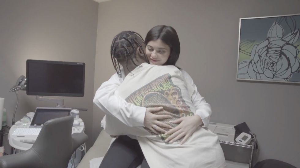 kylie jenner bump picture
