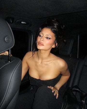 kylie jenner cejas rubias