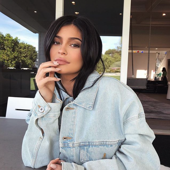 Kylie Jenner Wore a $600 Denim Jacket to the Glamour Awards