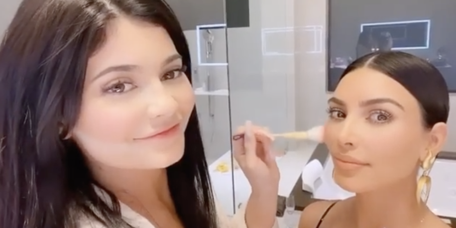 Kim Kardashian & Kylie Jenner Beauty: Photos Of Their Makeup Looks –  Hollywood Life