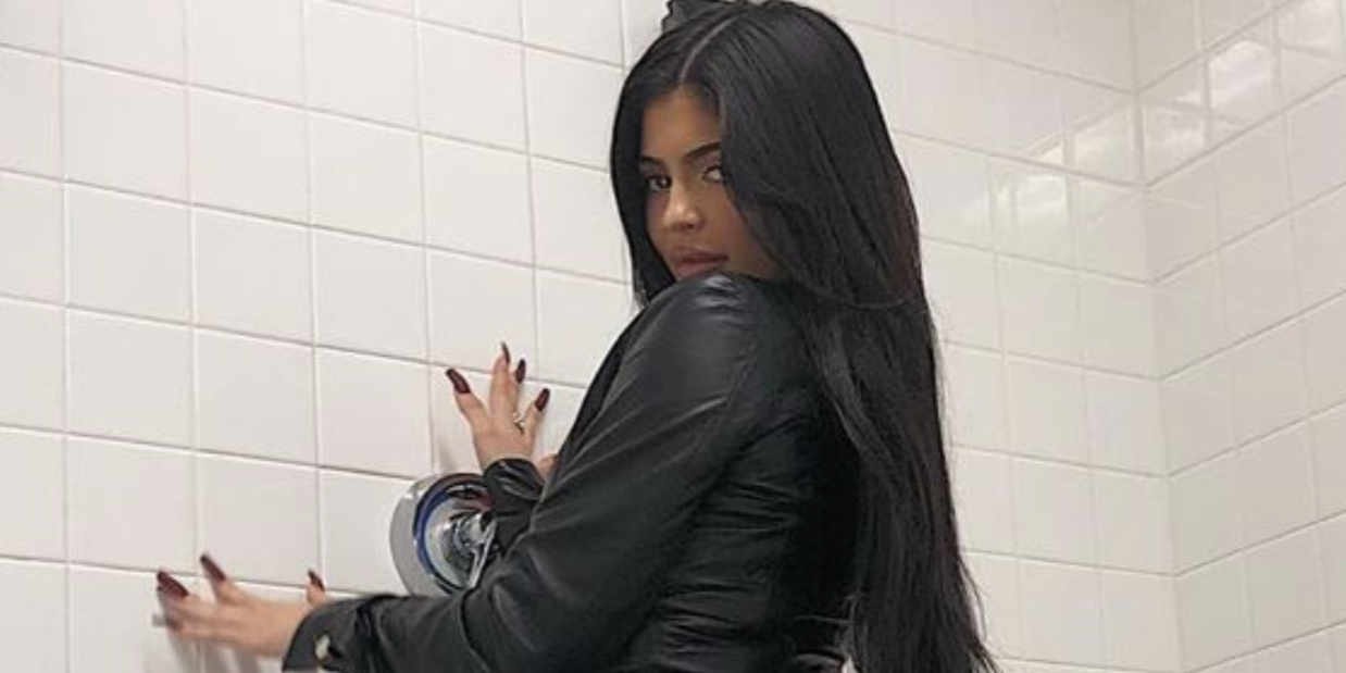 kylie jenner leather coat