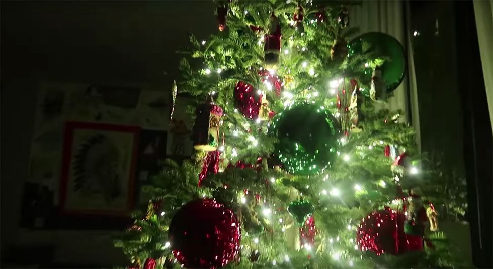 Christmas, Christmas tree, Christmas decoration, Christmas ornament, Tree, Christmas lights, Tradition, Lighting, Fir, Plant, 