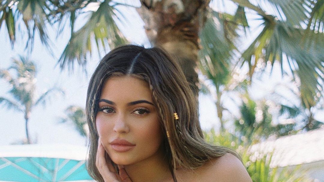 preview for Kylie Jenner Responds To Comments About Her Weight