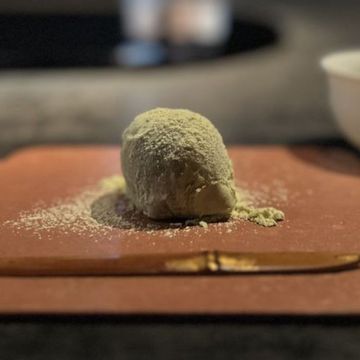 「雨晴amahare」が京都に茶房「居雨kyo」をオープン。特別な日本茶と菓子のコースを体験