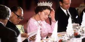 Regina Elisabetta a tavola
