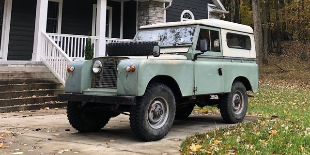 Dive Head-First Into Vintage Land Rover Ownership With This 1965 Series Iia