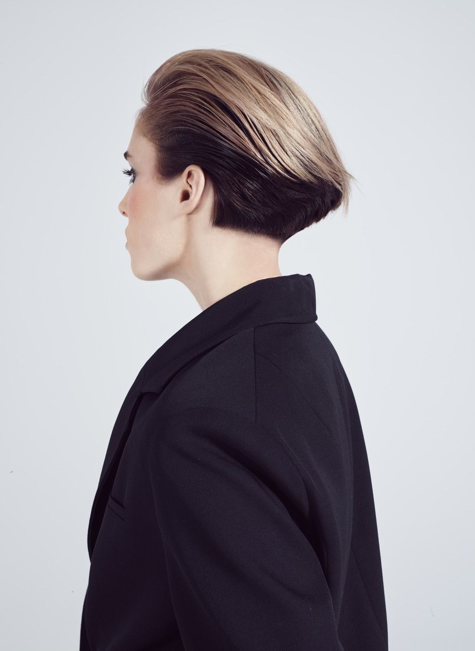 Hair, Shoulder, Hairstyle, Neck, Chin, Outerwear, Joint, Sleeve, Chignon, Black hair, 