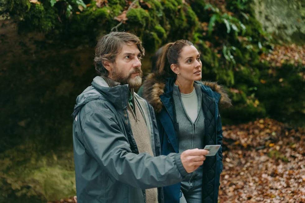 felix gomez, megan montaner y silvia alonso en 'la caza irati'