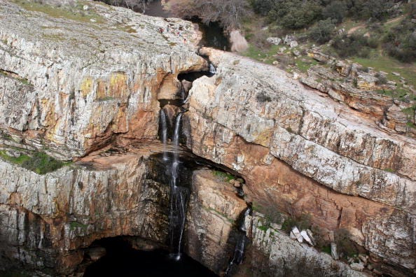 cascada de la cimbarra sierra morena jaen