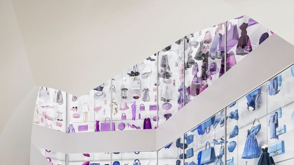 Peter Marino Designs Seoul Mega-Store for Dior - Interior Design   Staircase interior design, Interior design magazine, Peter marino