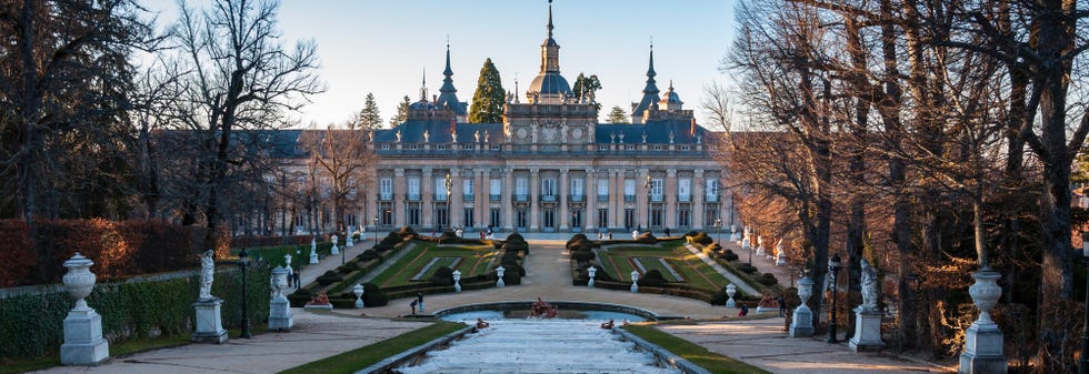 la granja de san ildefonso la promesa serie tve