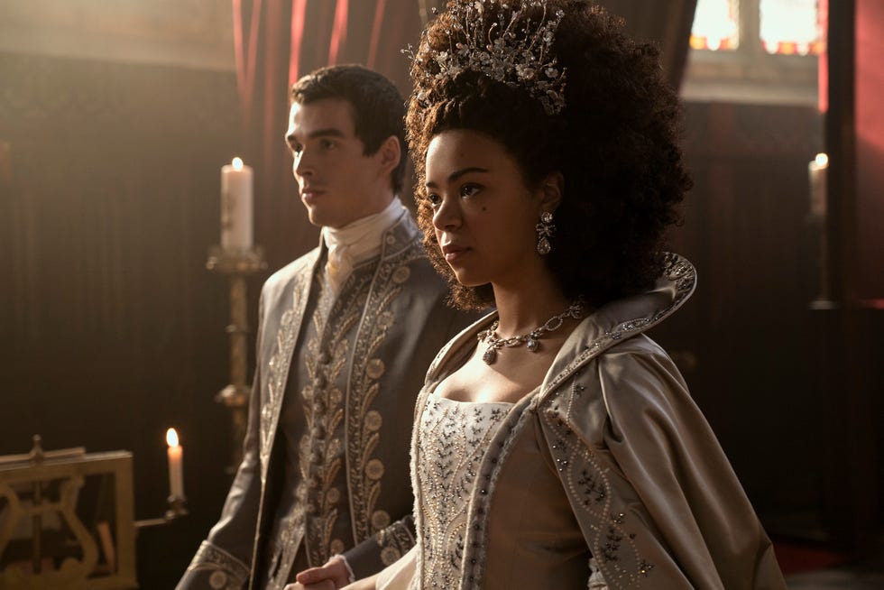 queen charlotte a bridgerton story l to r corey mylchreest as young king george, india amarteifio as young queen charlotte in episode 101 of queen charlotte a bridgerton story cr liam daniel netflix 2023