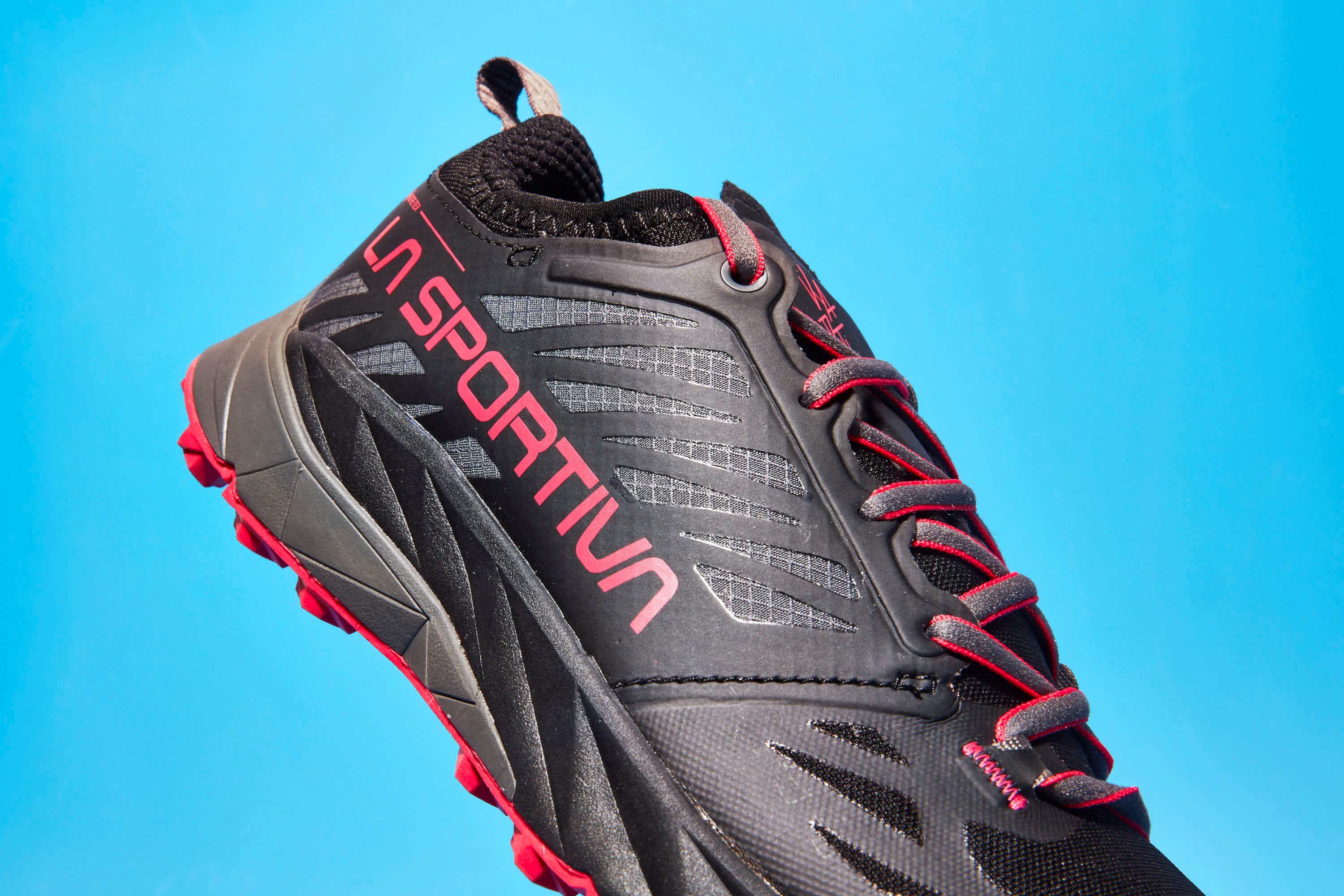 Footwear, Shoe, Outdoor shoe, Running shoe, Athletic shoe, Walking shoe, Sneakers, Carmine, Hiking boot, 