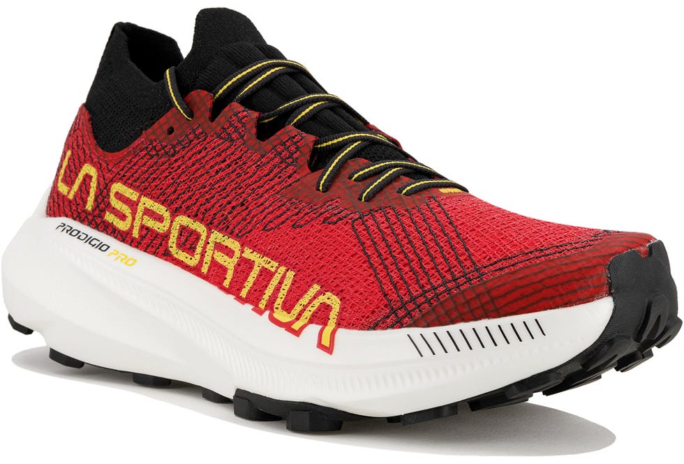 performance running shoe designed for speed and agility