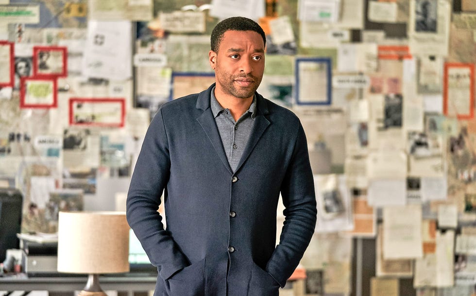 chiwetel ejiofor en una escena de la película de netflix 'la vieja guardia'