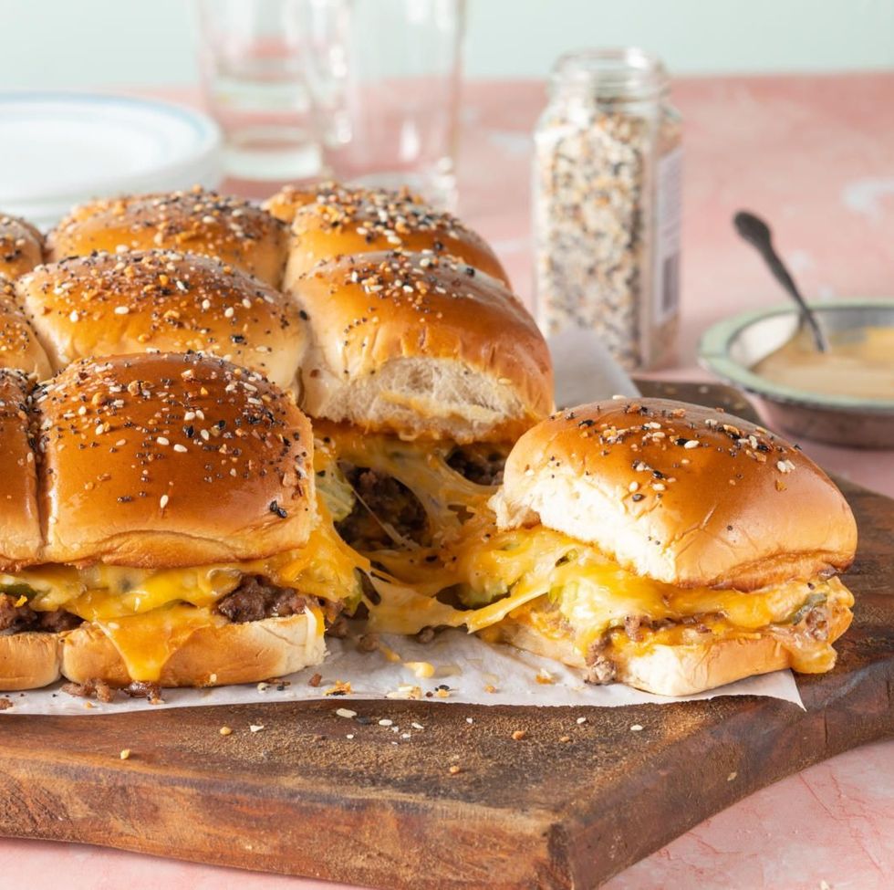 labor day appetizers cheeseburger sliders