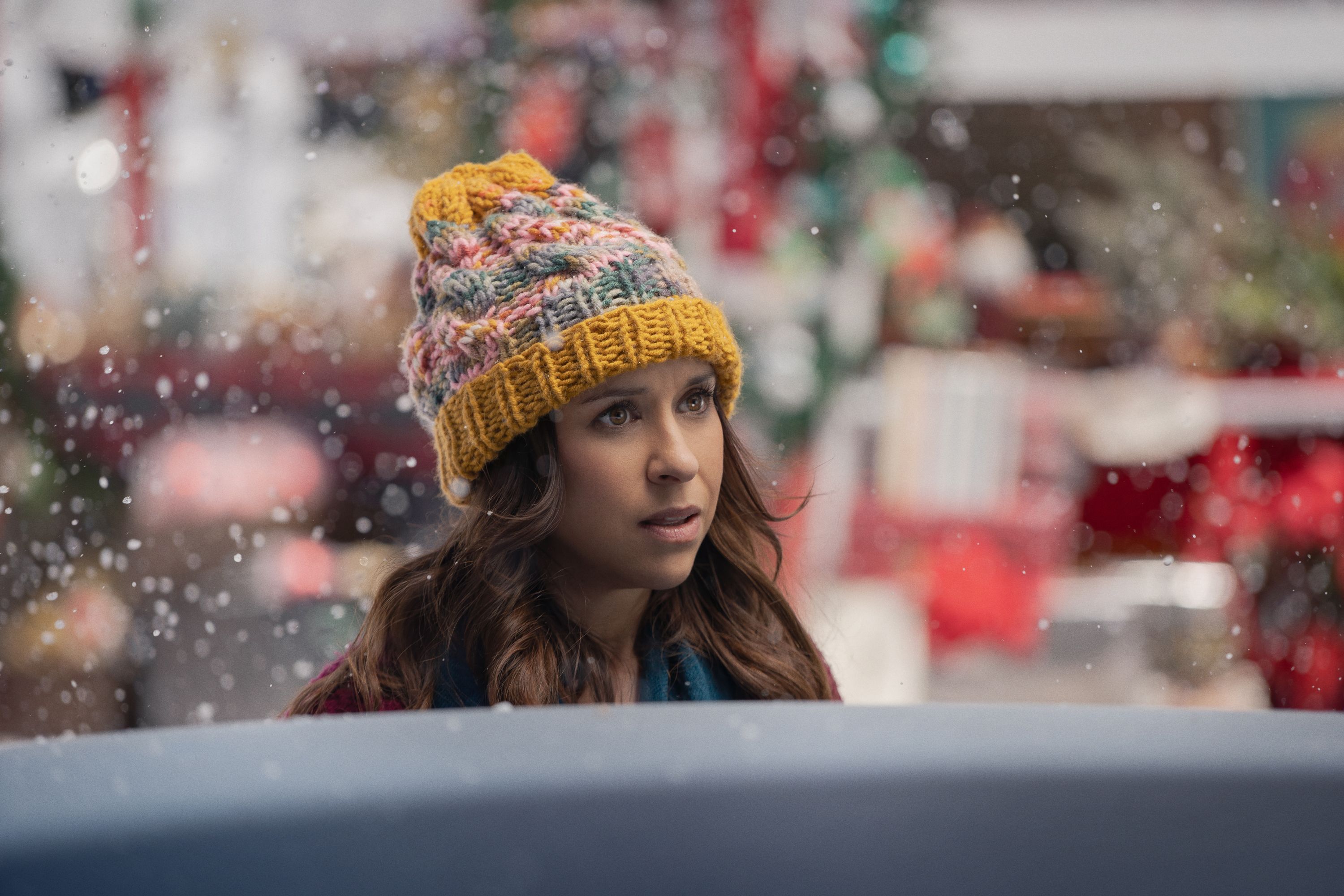 Mean Girls star falls for a hot snowman in Netflix's Christmas rom-com