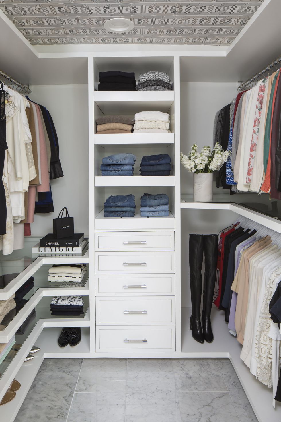 11 Clever Small Walk-In Closet Ideas to Transform Your Space