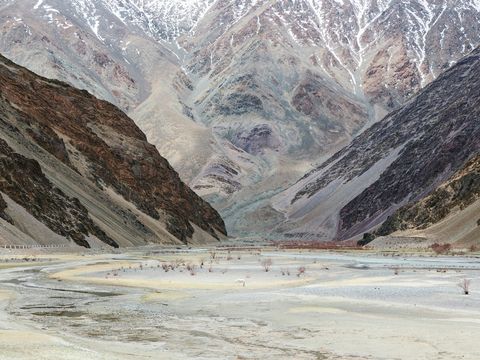 Het onherbergzame gebied rond het dorpje Chumathang in Ladakh staat bekend om zijn natuurlijke warmwaterbronnen
