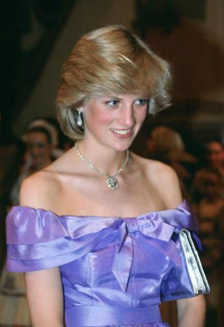 Lo stile di Lady Diana Lady Diana a Bangkok in visita ufficiale, 1988.