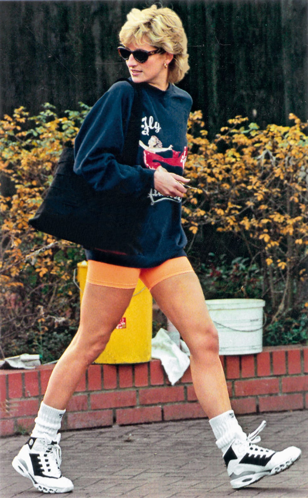 Lady Di con sudadera