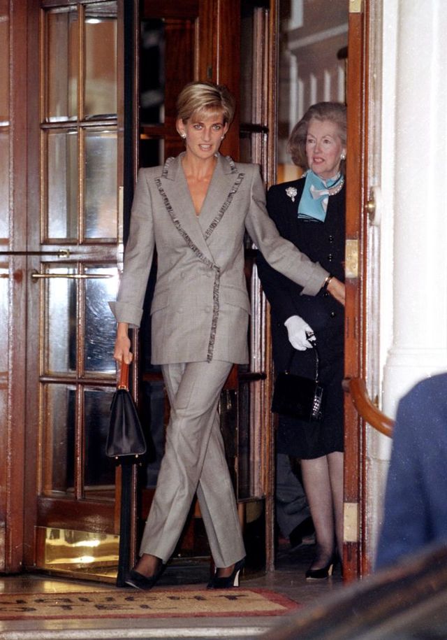 diana, the princess of wales has lunch with her stepmother raine spencer at the connaught hotel in mayfair photo by antony jonesuk press via getty images