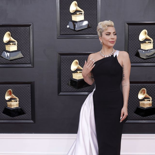Photos from Grammys 2022 Red Carpet Fashion - Page 3