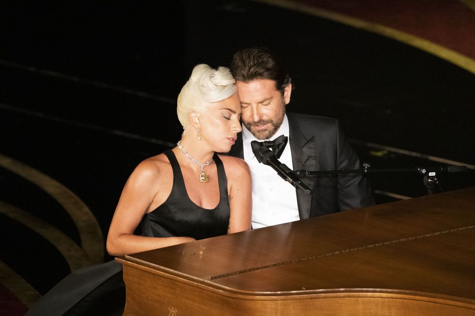 Lady Gaga and Bradley Cooper perform at the 2019 Oscars