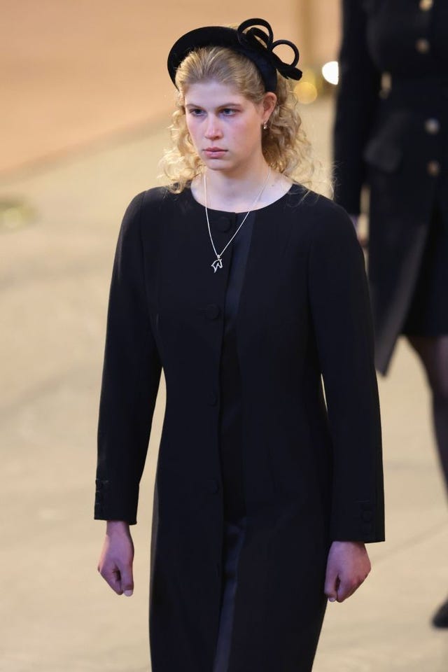 lady louise windsor queen funeral