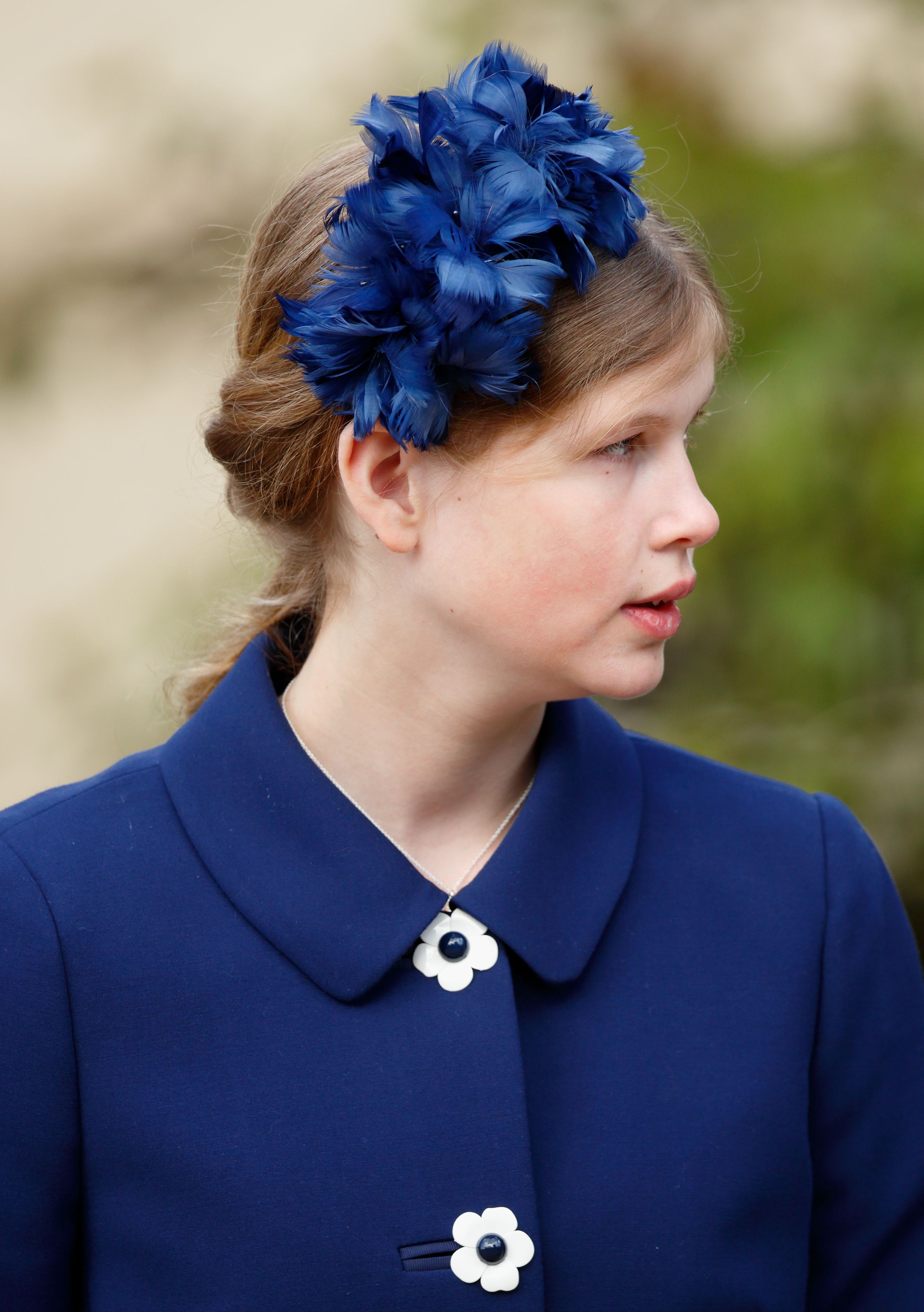 エリザベス女王の寵児レディ・ルイーズ・ウィンザーの上品お嬢様ファッションを拝見